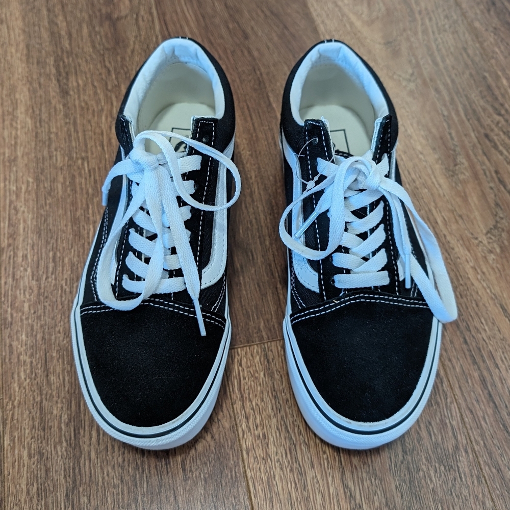 Vans Old Skool Stackform Shoe Unisex (Women US Size 7, Men US Size 5.5)